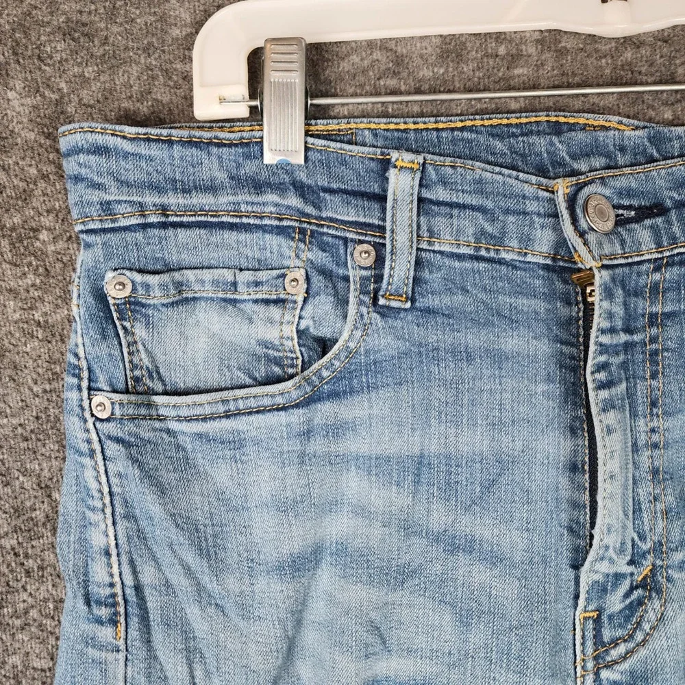 Levi's Jeans Mens 32x34 513 Slim Straight Light Wash Denim Blue 08513-0200 EUC